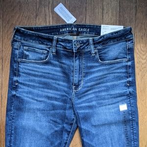 NWT AE Skinny Kick Low-Rise Jeans Size 12